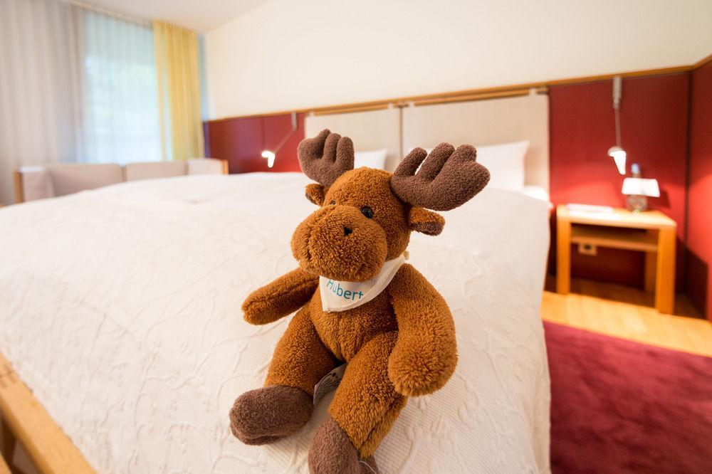Ringhotel Schorfheide, Tagungszentrum Der Wirtschaft โยอาคิมสทาล ภายนอก รูปภาพ